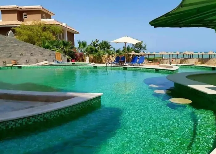 Beachfront - Pool - Balcony - Хургада